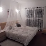 Charming בית הארחה 3*